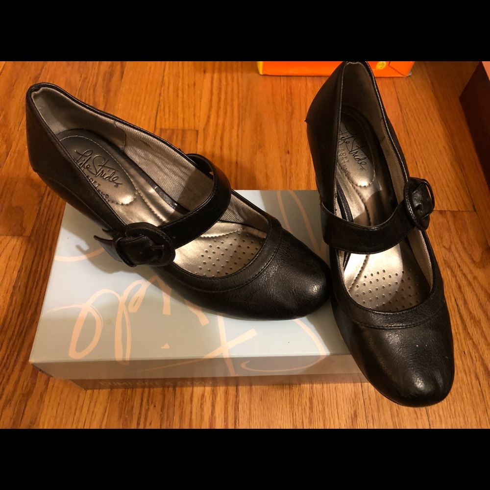 Life stride heels